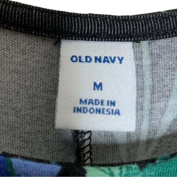 Fun Old Navy A-Line floral dress. Size medium. Black w/floral pattern -Like New - Picture 3 of 6